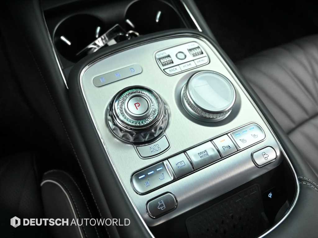 Genesis G90 - Vista 9