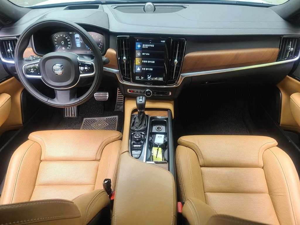 Volvo S90 - Vista 9