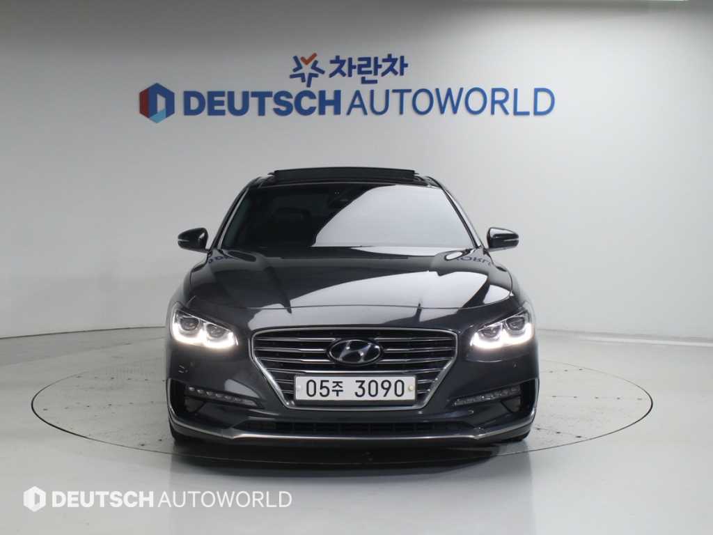 HYUNDAI Grandeur - Vista 3