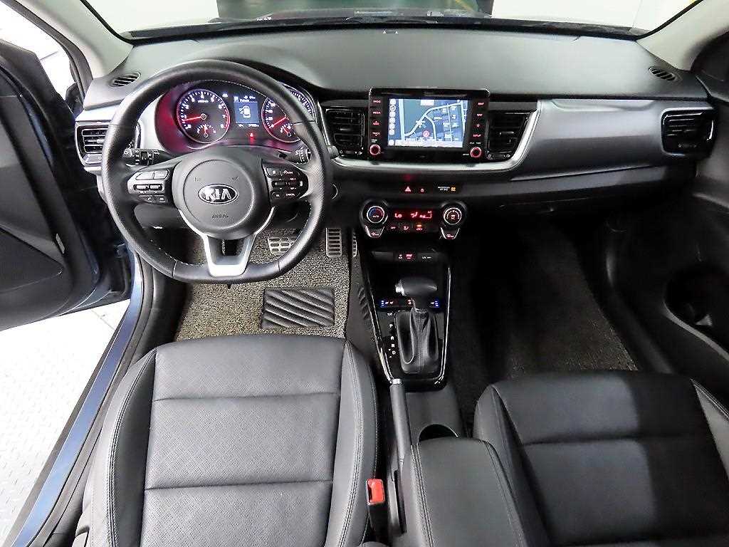 KIA Stonic - Vista 7