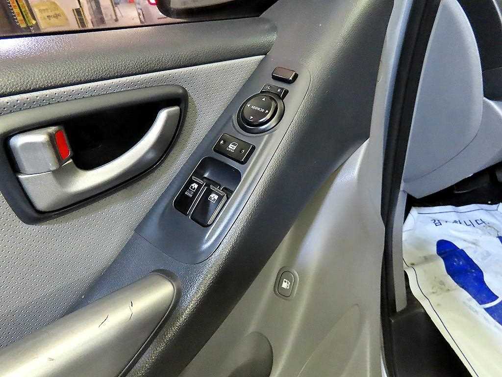 HYUNDAI Starex 2015 Plateado - Importación desde Corea - HF Imports Iquique - Foto 13