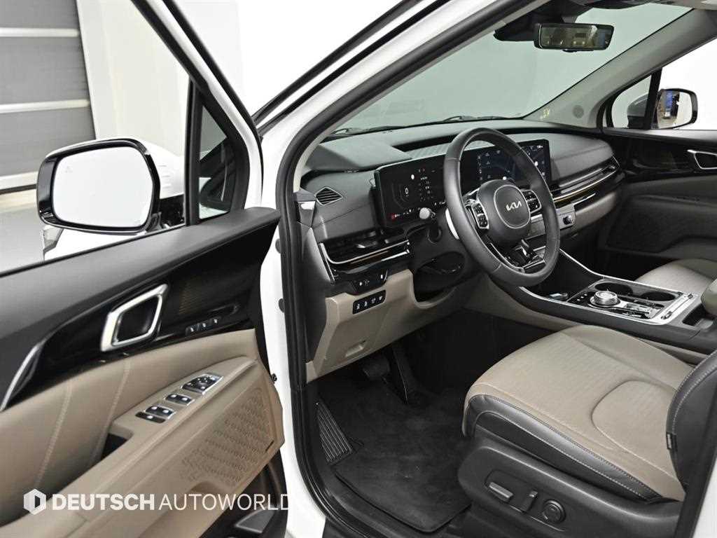 KIA Carnival - Vista 11