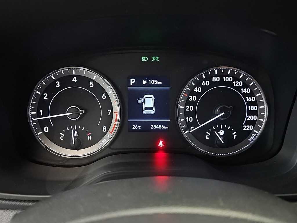HYUNDAI Venue - Vista 6