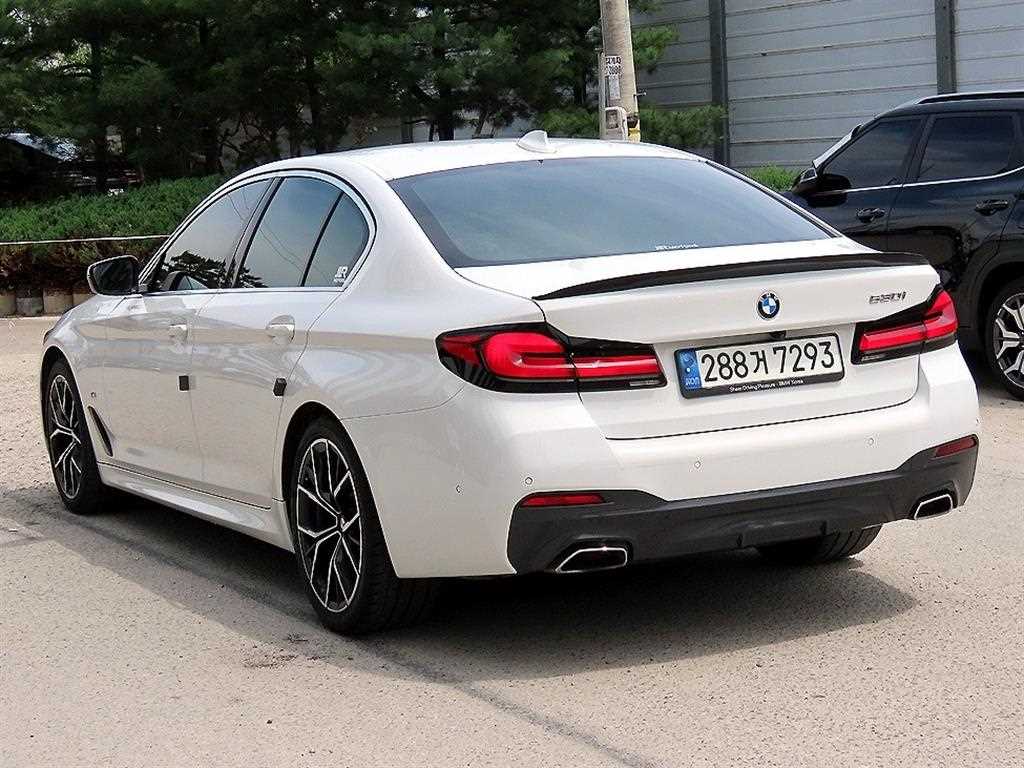 BMW 5 Series - Vista 3