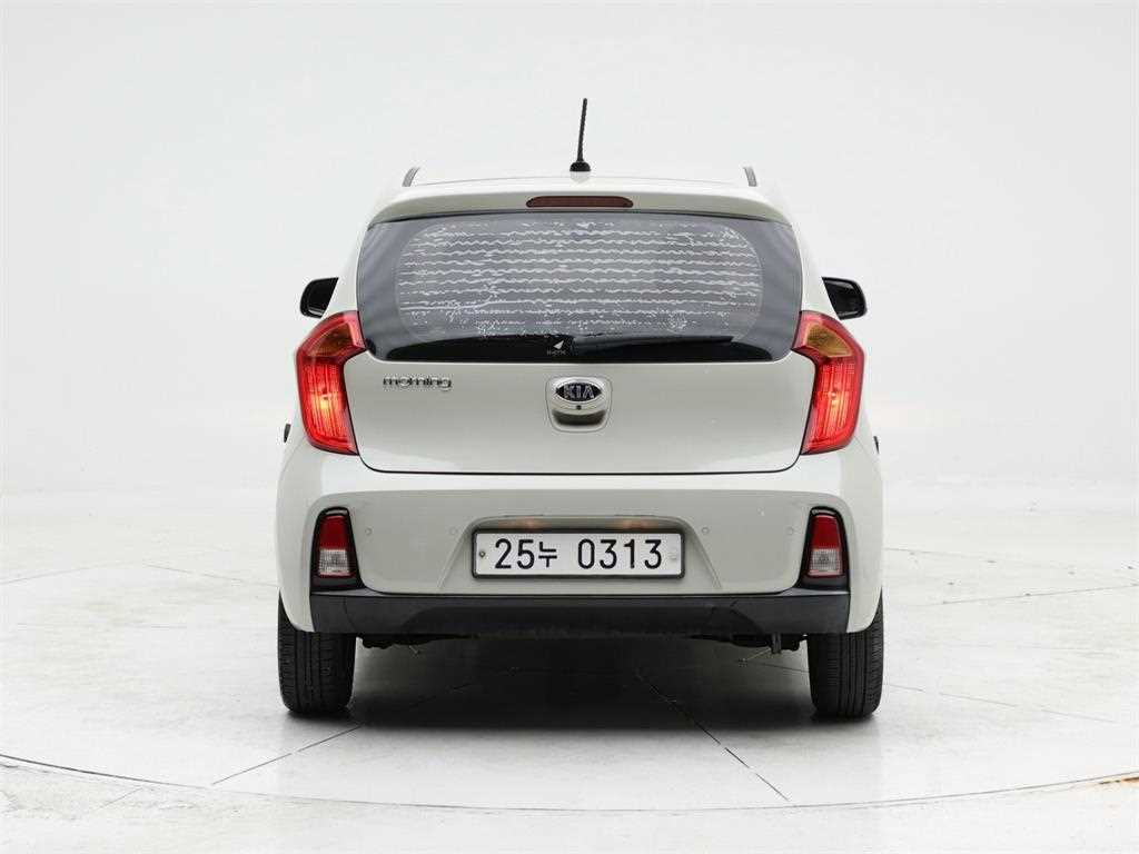 KIA Morning - Vista 5