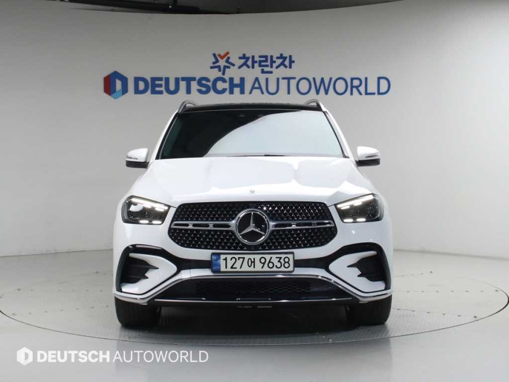 Mercedes Benz GLE Class - Vista 3
