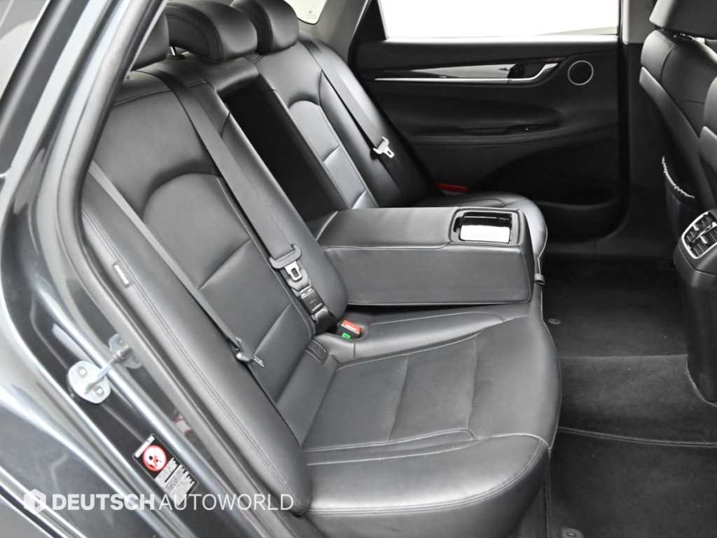 HYUNDAI Grandeur - Vista 12