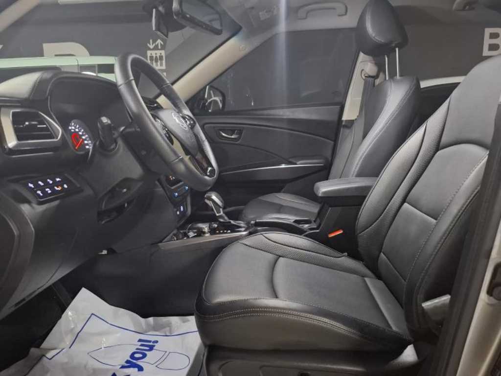 Ssangyong Tivoli - Vista 7