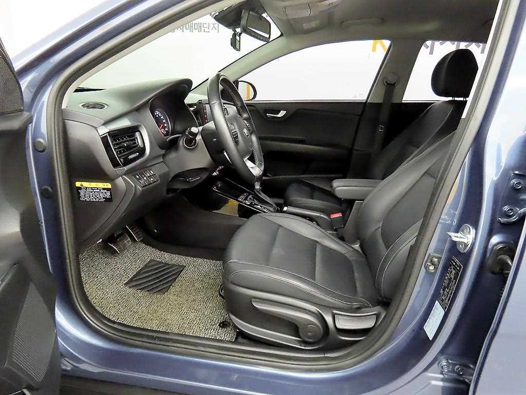 KIA Stonic - Vista 5