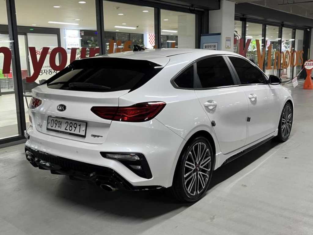 KIA K3 - Vista 4