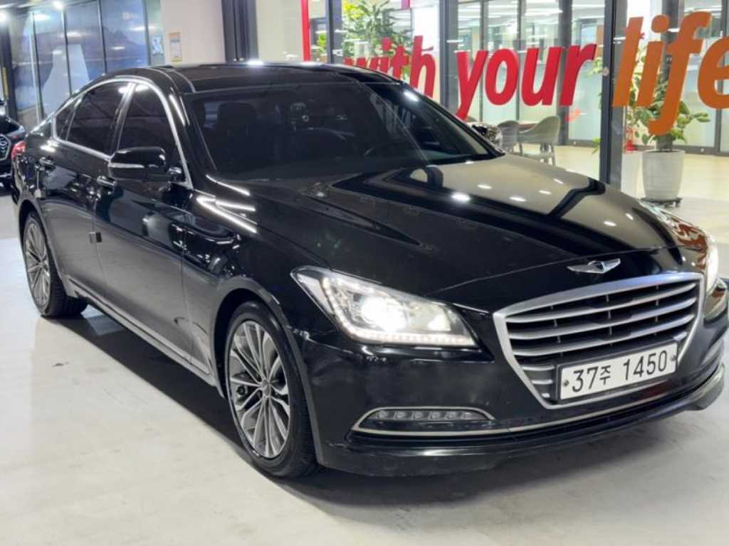 HYUNDAI Genesis - Vista 2