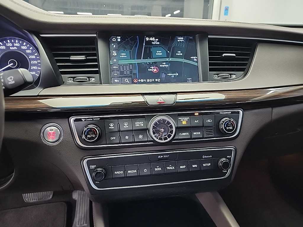 KIA K7 - Vista 10