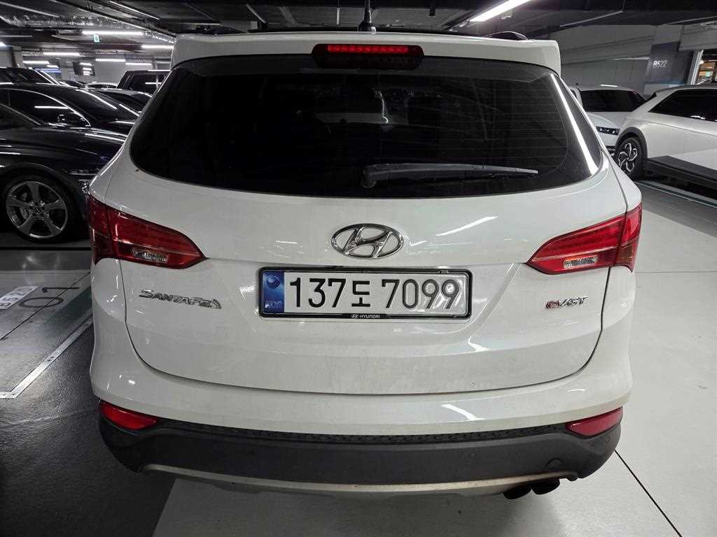HYUNDAI Santa Fe - Vista 3