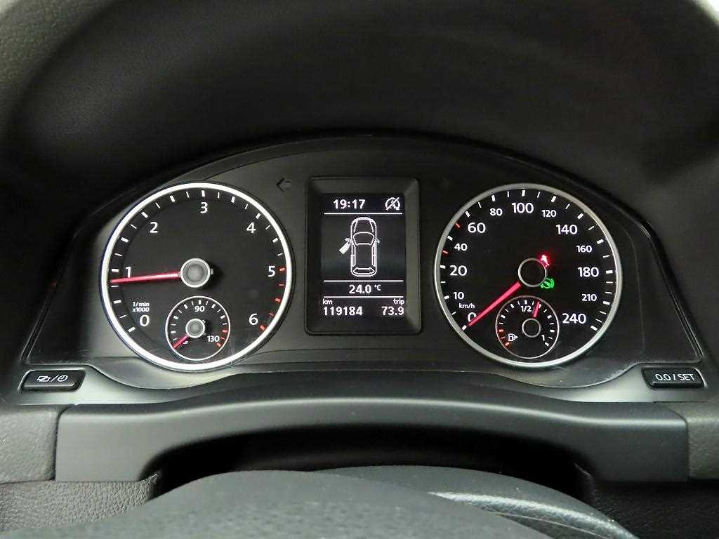 Volkswagen Tiguan - Vista 5