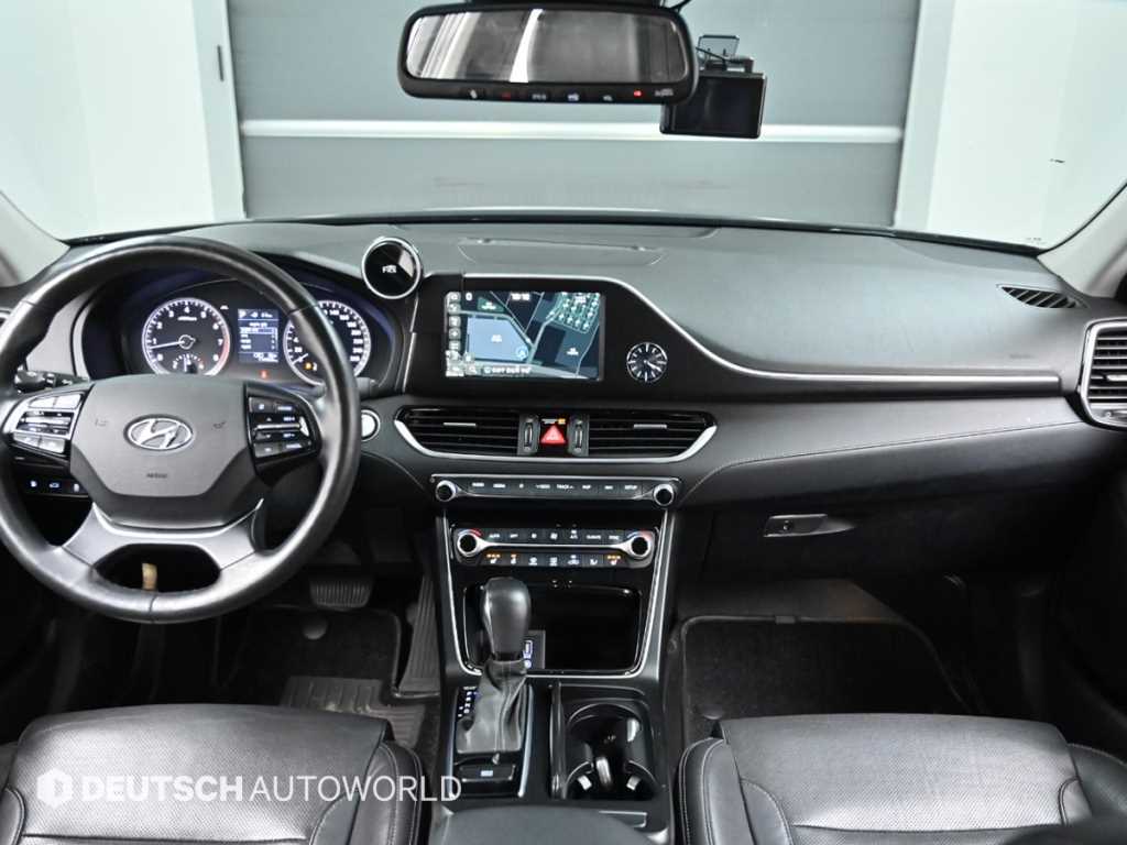 HYUNDAI Grandeur - Vista 7