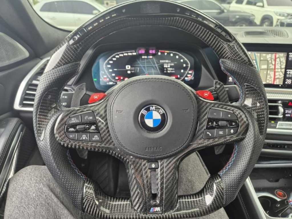 BMW X6M - Vista 6