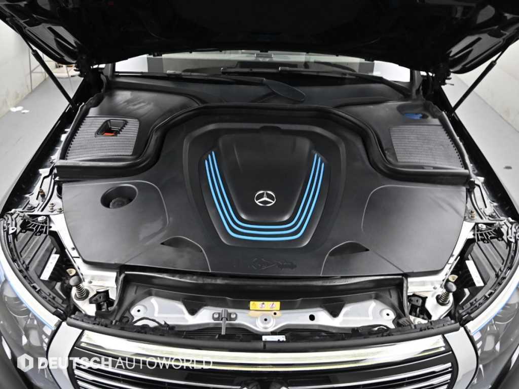 Mercedes Benz EQC - Vista 6