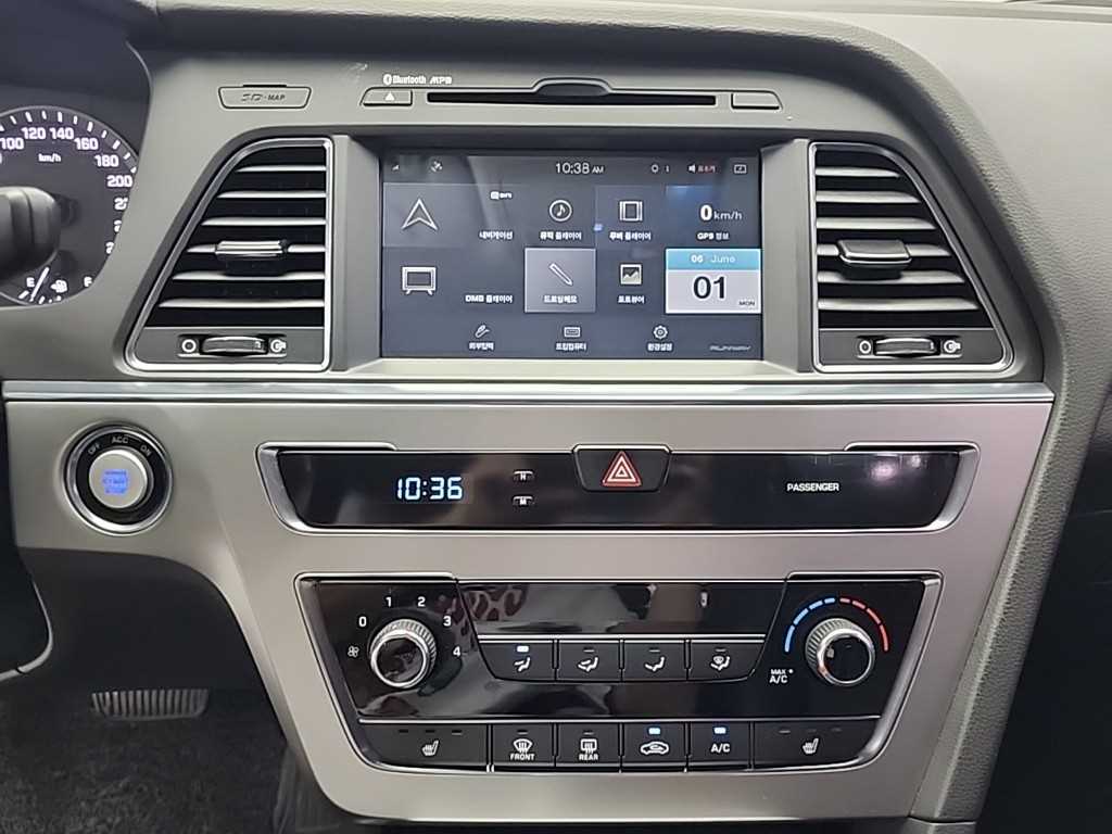 HYUNDAI Sonata - Vista 10