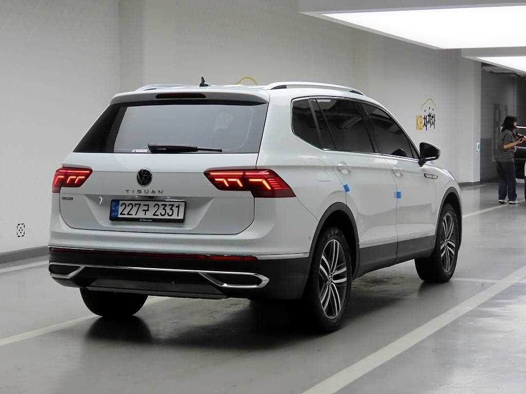 Volkswagen Tiguan - Vista 4