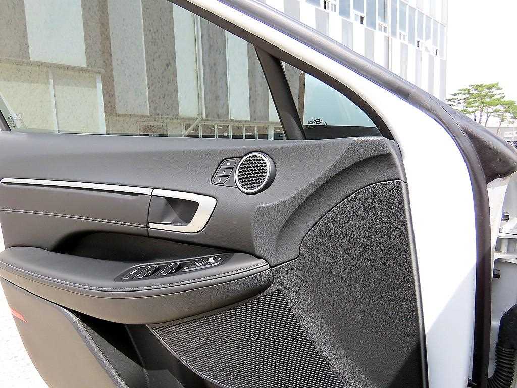 HYUNDAI Sonata - Vista 11