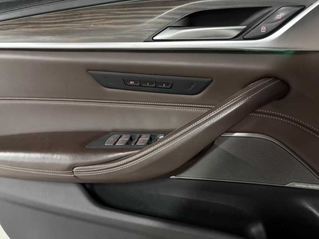 BMW 5 Series - Vista 10