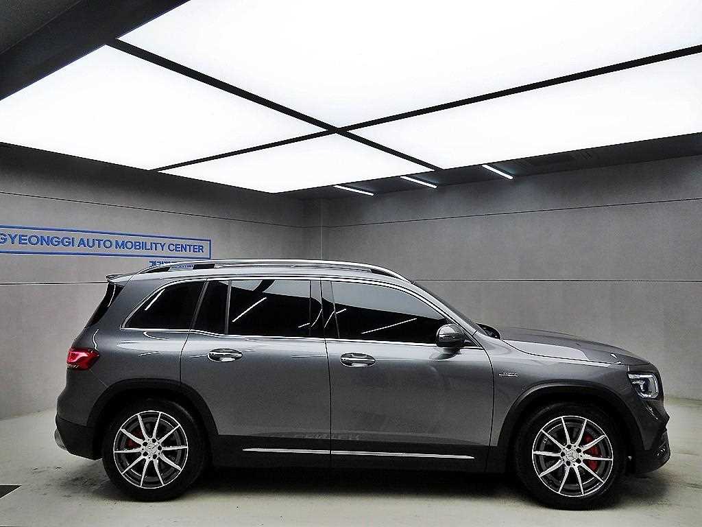 Mercedes Benz GLB Class - Vista 2