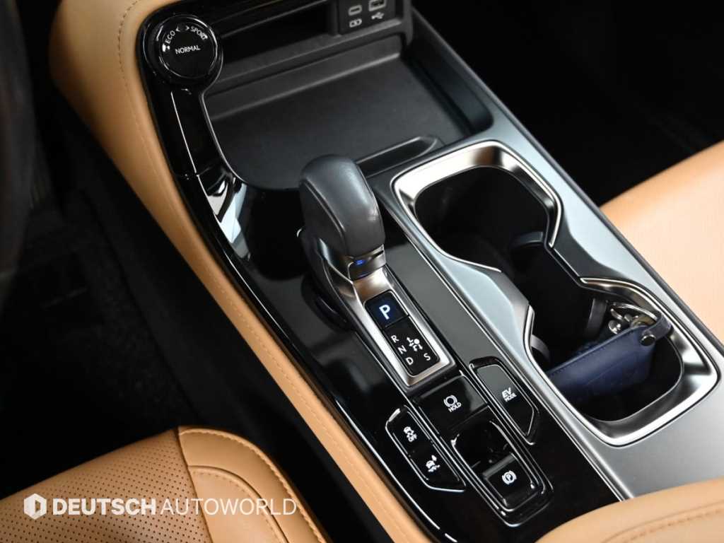 Lexus NX - Vista 9