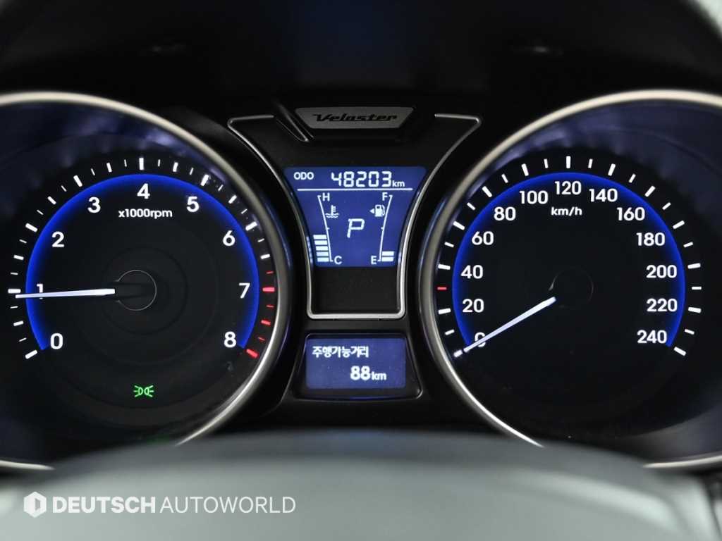 HYUNDAI Veloster - Vista 8