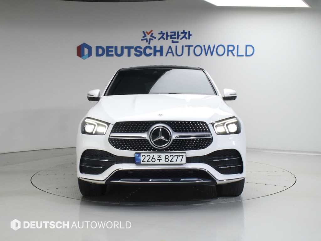 Mercedes Benz GLE Class - Vista 3