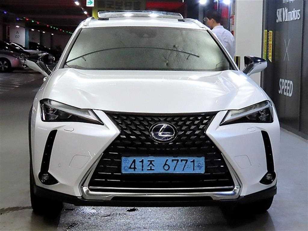 Lexus UX - Vista 2