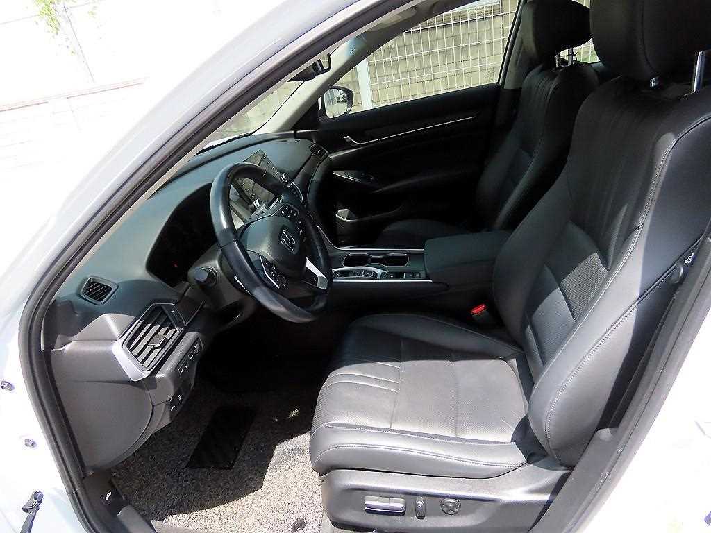 Honda Accord - Vista 5