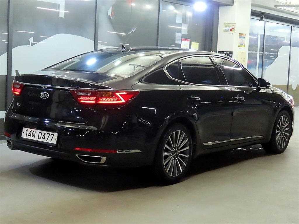 KIA K7 - Vista 4