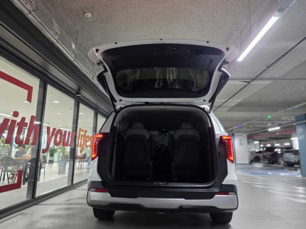 KIA Carnival - Vista 6