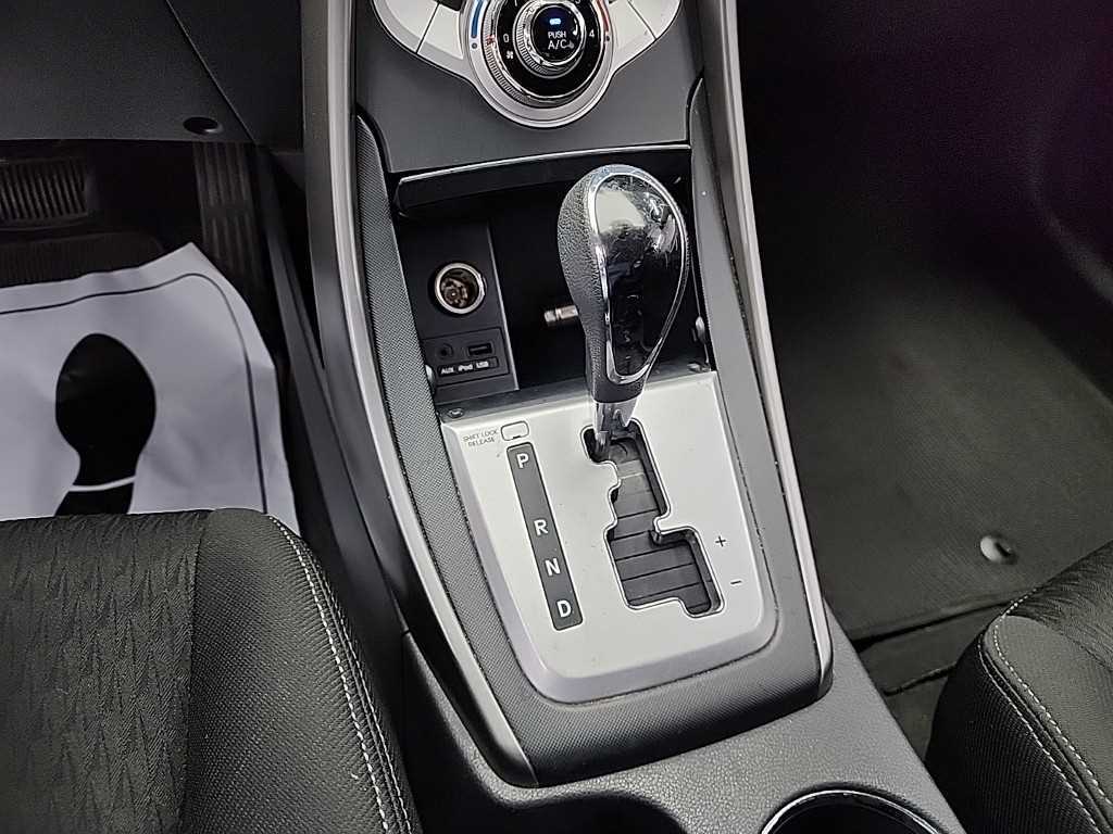 HYUNDAI Avante - Vista 8