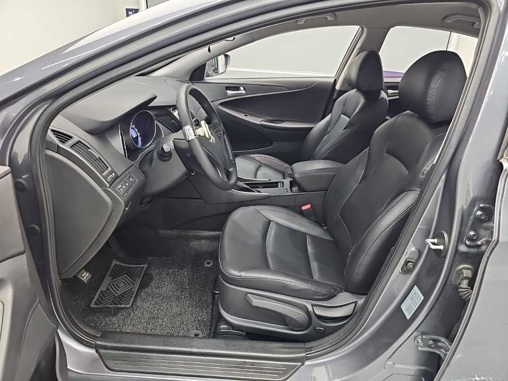 HYUNDAI Sonata - Vista 11