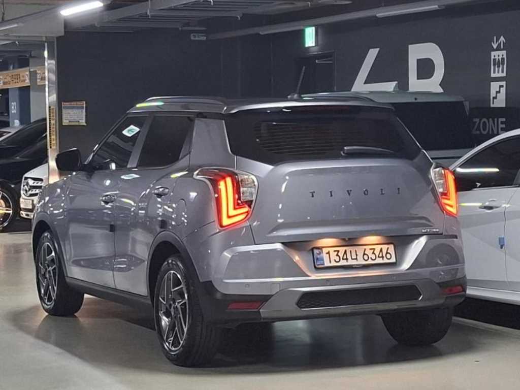 Ssangyong Tivoli - Vista 2