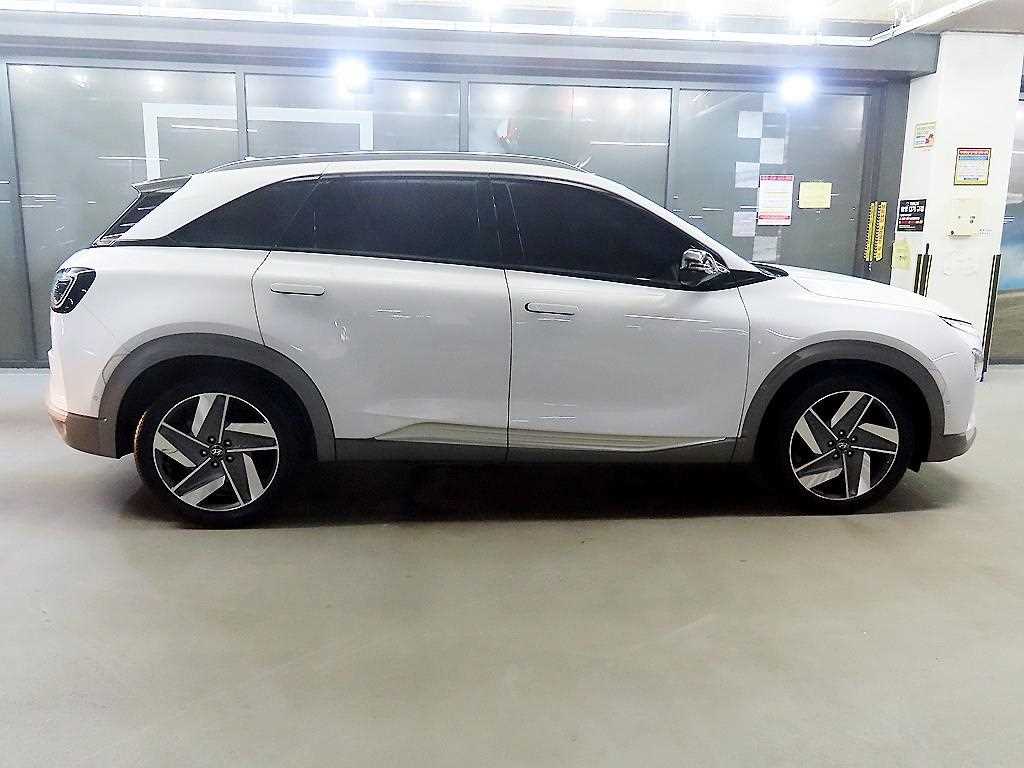 HYUNDAI Nexo - Vista 3