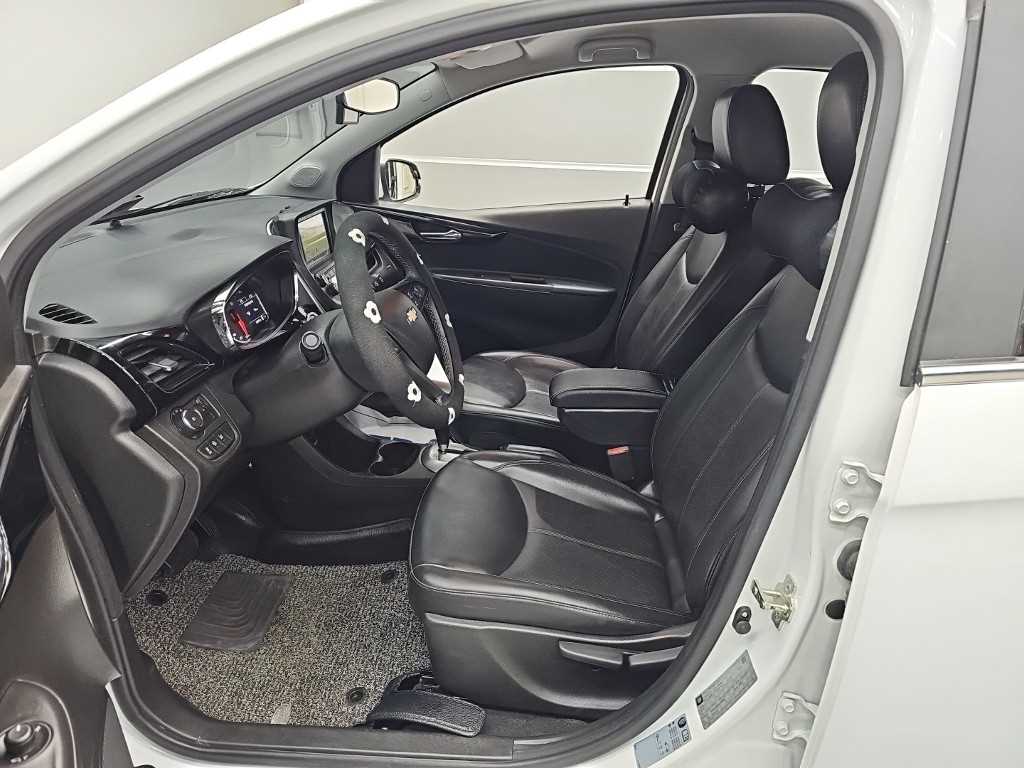 Chevrolet Spark - Vista 11