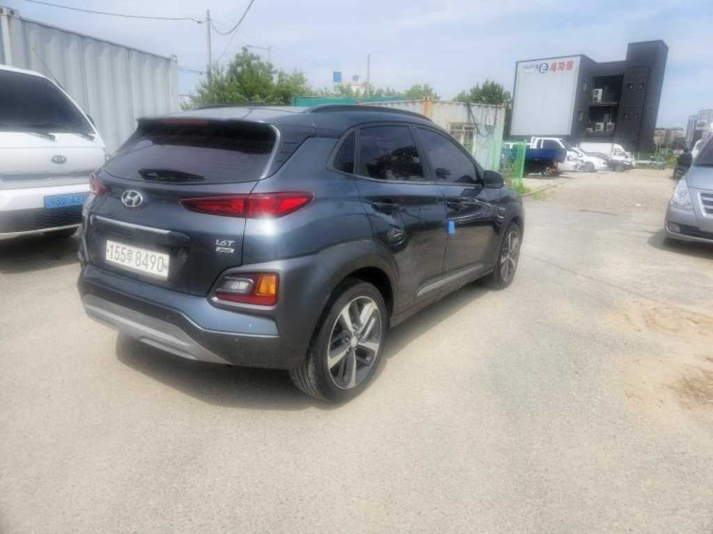 HYUNDAI Kona - Vista 6