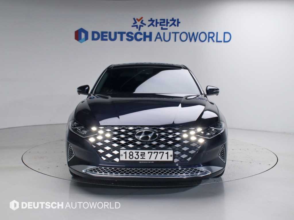 HYUNDAI Grandeur - Vista 3