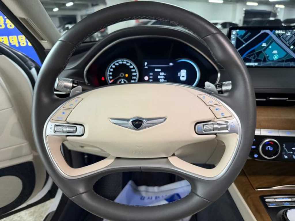 Genesis G80 - Vista 8