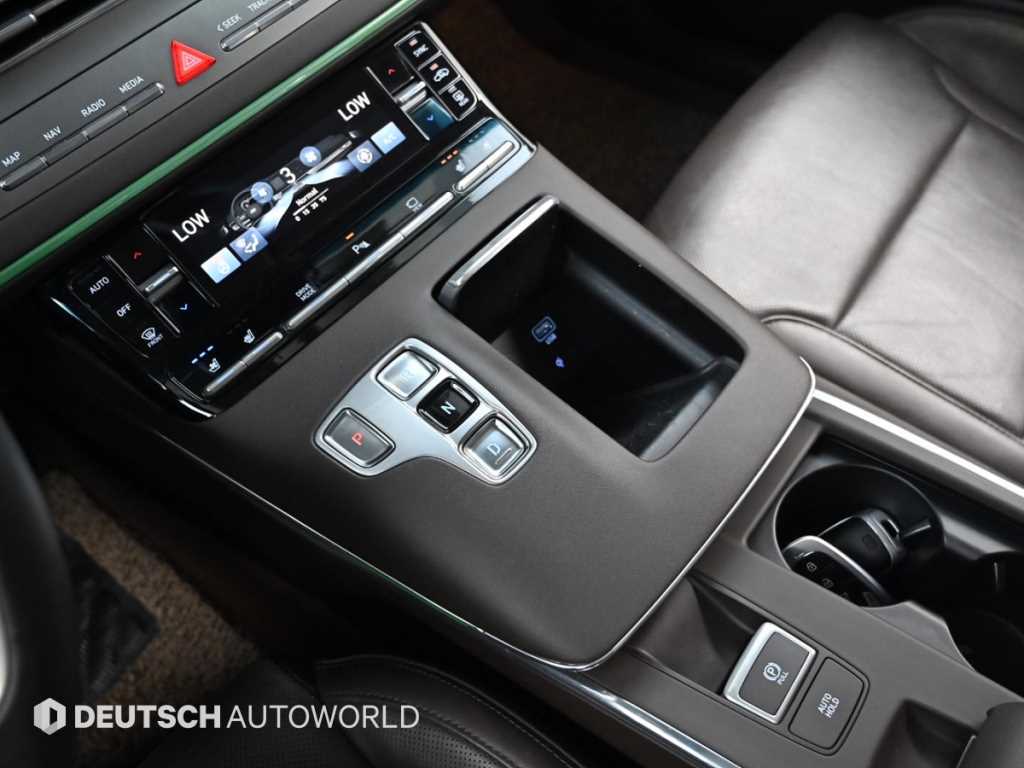 HYUNDAI Grandeur - Vista 9