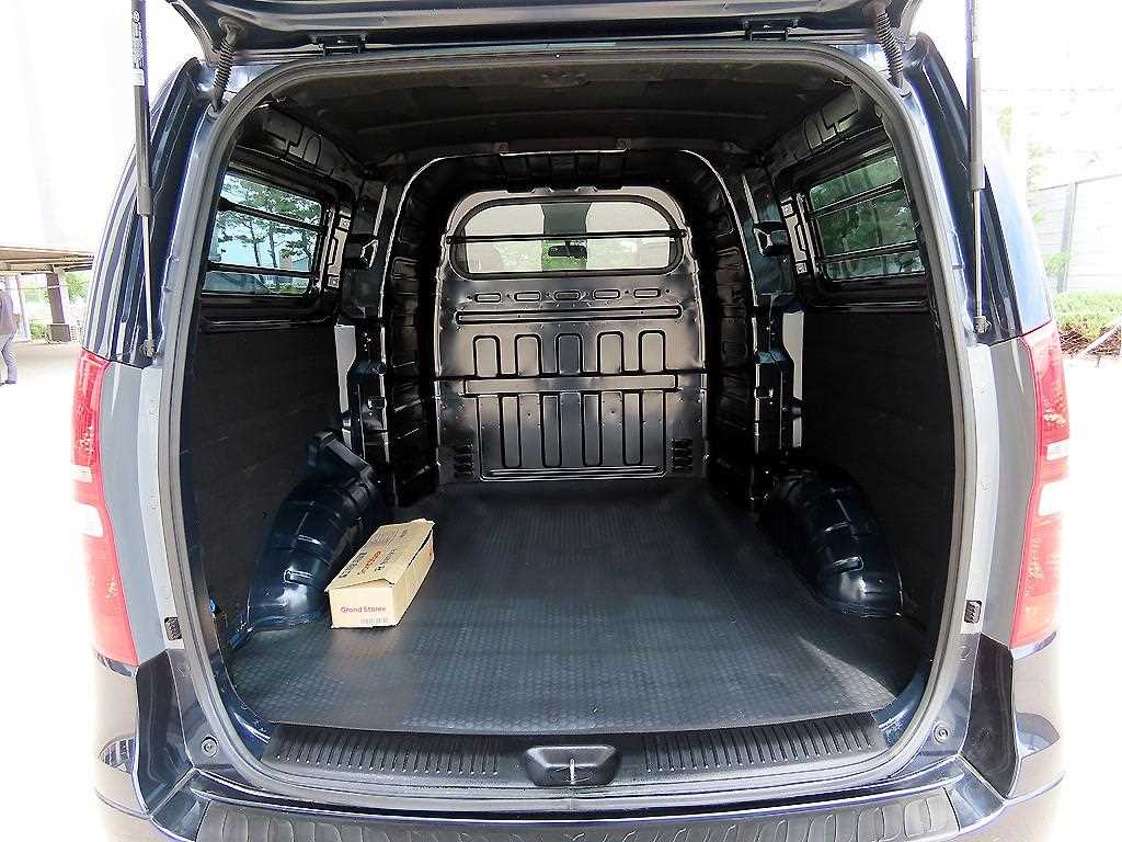 HYUNDAI Starex 2021 Gris - Importación desde Corea - HF Imports Iquique - Foto 17