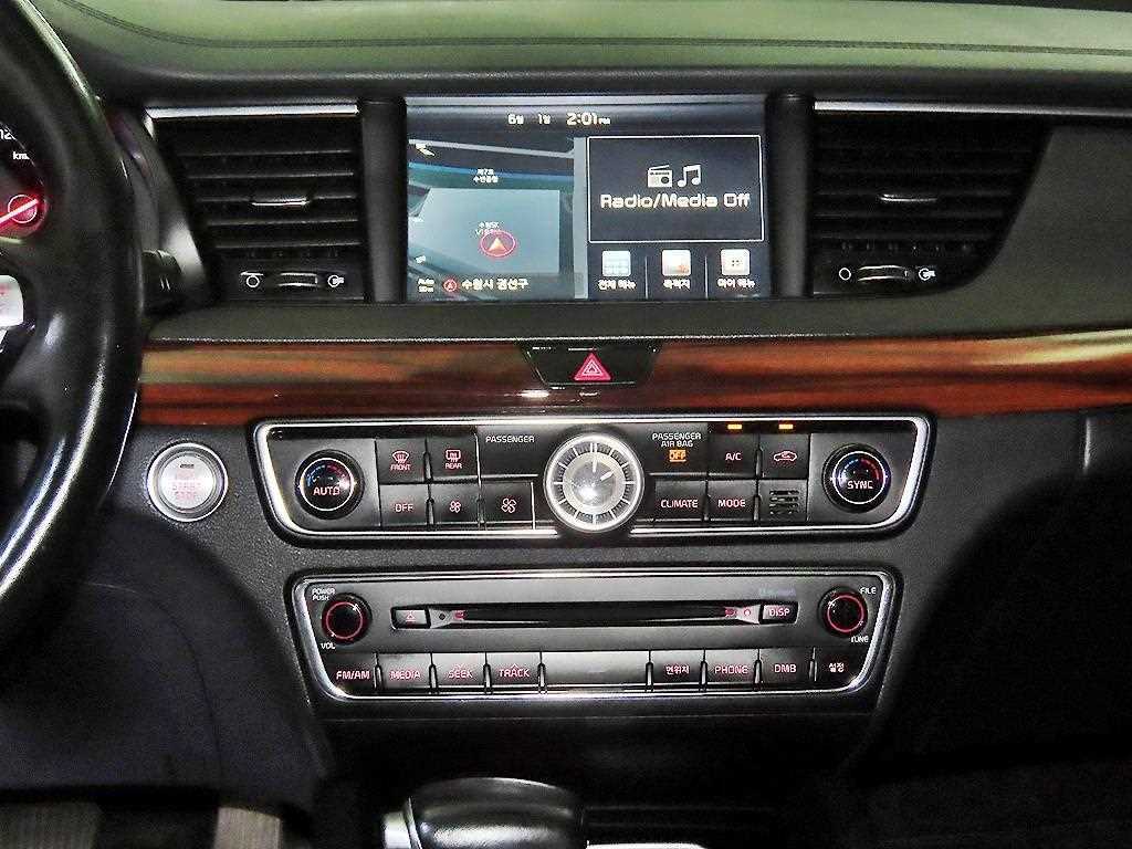 KIA K7 - Vista 11