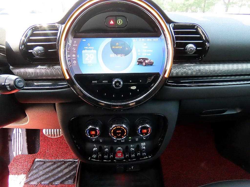 Mini Clubman - Vista 12