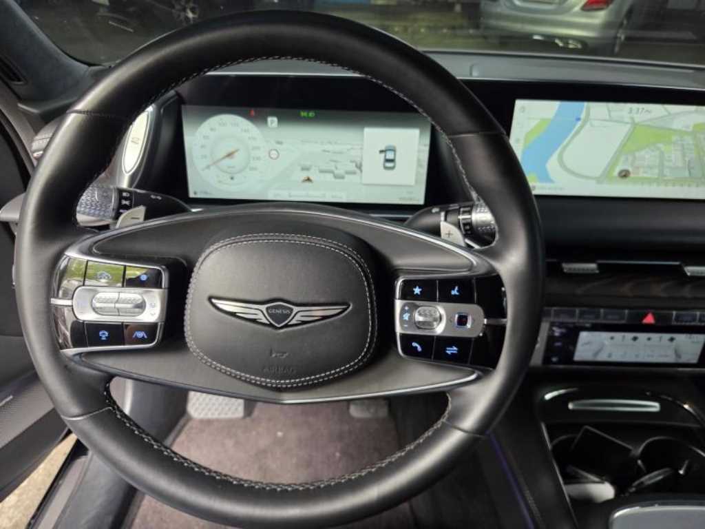 Genesis G90 - Vista 6
