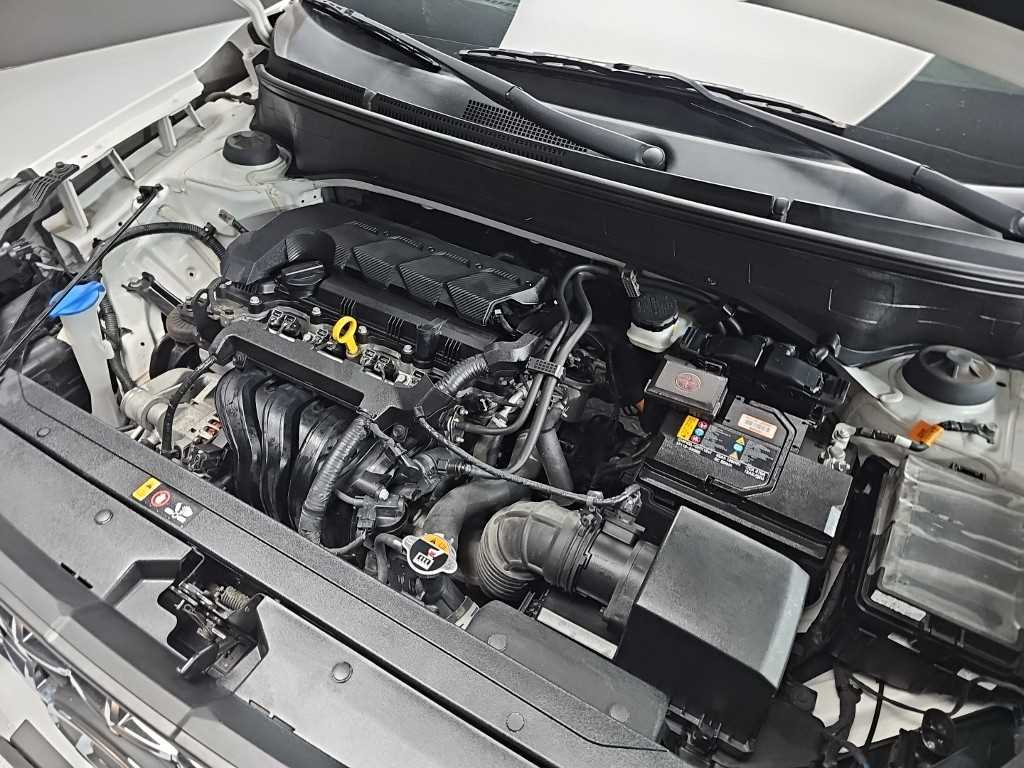 HYUNDAI Venue - Vista 5