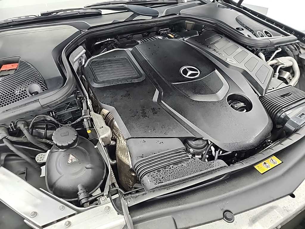 Mercedes Benz CLS Class - Vista 5