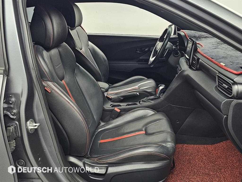 HYUNDAI Veloster - Vista 10