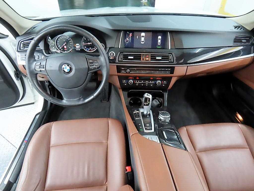 BMW 5 Series - Vista 7